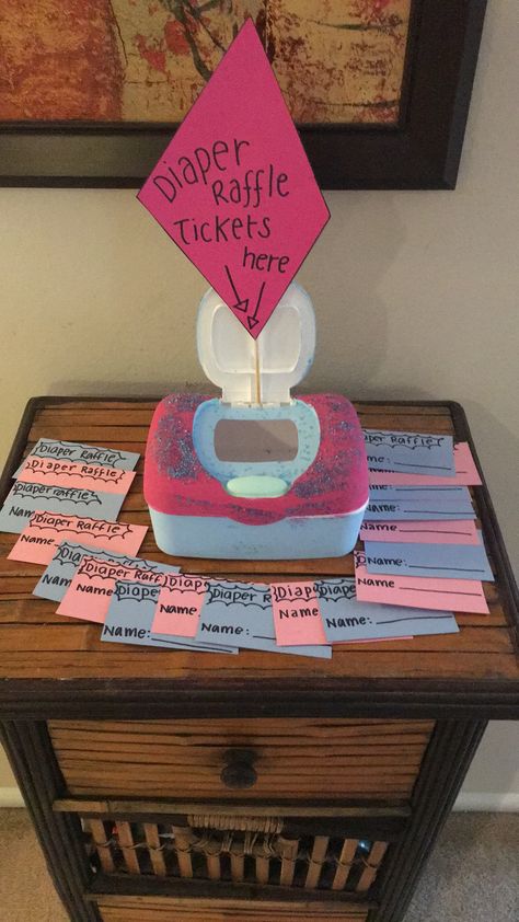 Diaper raffle. Gender reveal Cake Sayings, Easy Baby Shower Games, Reveal Party Games, Gender Reveal Party Games, Funny Baby Shower Games, Gender Reveal Games, Idee Babyshower, Baby Reveal Party, Gender Party