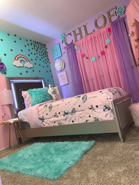 Girlie Rooms Ideas, Unicorn Princess Room, My Little Pony Room Decor, Little Kids Room Ideas, Toddler Unicorn Room, Daughter Room Makeover, Small Bedroom Ideas For 2 Sisters, Princess Room Ideas, Barbie Bedroom Ideas