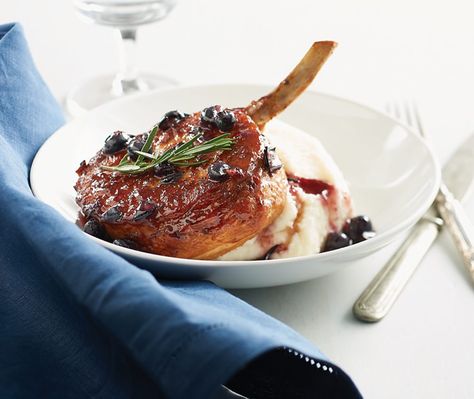 French Pork Chops with Blueberry Sauce - Life:Beautiful Blueberry Sauce Recipe, Seared Pork Chops, Pork Chop Recipes Baked, Pork Chop Dinner, Loin Chops, Pork Loin Chops, Blueberry Sauce, Dried Blueberries, French Cooking