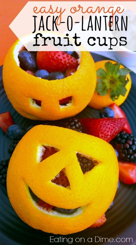 Easy Orange Jack o Lantern Fruit Cups DIY tutorial and recipe!  Ok, I have the cutest Halloween treat for your kids! They are going to love it. It would be super fun for an after school snack or a fun Sunday afternoon treat. I love it because it is healthier too than your traditional treat. You just have to make your kids these cute Orange Jack-O-Lanterns filled with Fruit Muffins Halloween, Healthy Halloween Food, Halloween Snacks For Kids, Kids Halloween Food, Halloween Breakfast, Healthy Halloween Treats, Pumpkin Cups, Appetizers For Kids, Healthy Halloween Snacks