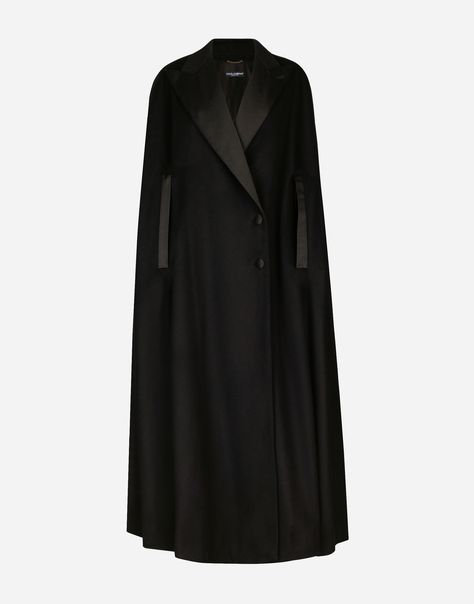 Single-breasted wool and cashmere cape: Black Duchesse peak lapels Arm openings Silk satin lining Covered button fastenings on the front The piece measures 154 cm from the center back on a size IT 40 The model is 175 cm tall and wears a size IT 40 Made in Italy Luxury Gabardine Wool Coat For Formal Occasions, Gucci Cape Coat, Cashmere Cape, Jackets Black, Black Cape, Cape Coat, Womens Parka, Coats And Jackets, Abayas Fashion