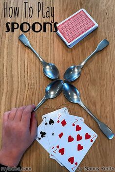 How To Play Spoons, Oppgaver For Barn, Freetime Activities, Geek House, Games Night, Family Card Games, Slumber Party Games, Fun Card Games, Games For Adults