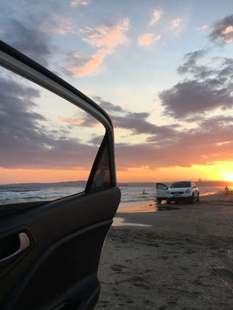 #aesthetic #seaside #cars #nature Driving On The Beach, Car Beach Aesthetic, Beach Car Aesthetic, San Clemente Del Tuyu, Spotify Playlist Cover, Manifestation Vision Board, Vision Bored, Beach Cars, Au Pair