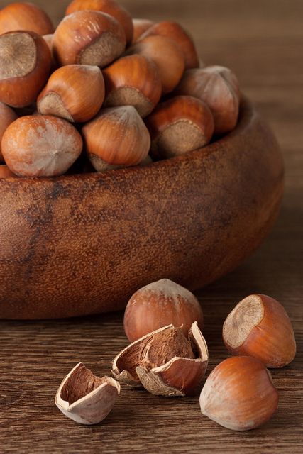 Fruit Photography, Nuts And Seeds, Dried Fruits, Fruit And Veg, Dried Fruit, Tostadas, Fruits And Veggies, Hazelnut, Food Styling