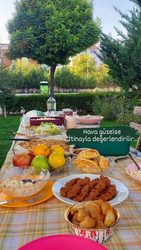 #an#piknik#bahçe#picnic#story#garden Piknik Fake Story, Piknik Story, Story Instagram, Farmhouse Style, House Styles, Instagram