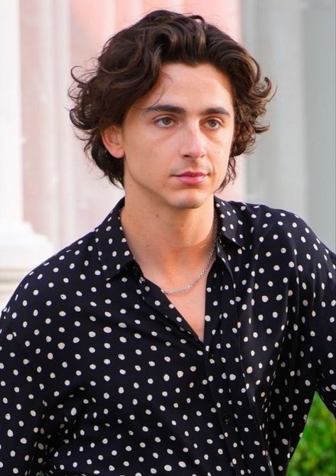 Square Shape Face, Mens Haircuts Wavy Hair, Haircut For Square Face, Shape Face, Stylish Hairstyles, Square Face Shape, Tousled Waves, Timmy T, Haircut Inspiration