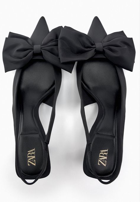 Pumps With Bows, Black Heel With Bow, Black Bow Shoes, Wedding Guest Heels, Skor Sneakers Nike, Black Heels With Bow, Black Slingback Heels, Basic Necessities, Zara Haul