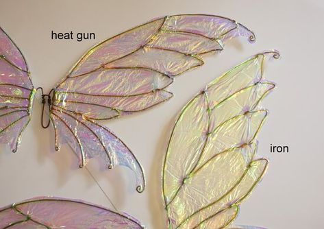 How to Make DIY Fairy Wings with Cellophane, an Easy to Follow Tutorial - Elf Kostüm, Diy Fairy Wings, Fairy Costume Diy, Diy Wings, Fairy Cosplay, Diy Kostüm, Fairy Crafts, Idee Cosplay, Fairy Aesthetic