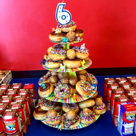 Mini Donut Tower Birthday, Mini Donut Cake Tower, Birthday Donut Tower, Donut Cake Birthday Tower, Donut Tower Birthday, Donut Tower Cake, Donut Cake Tower, Donuts Stand, Donut Birthday Cake