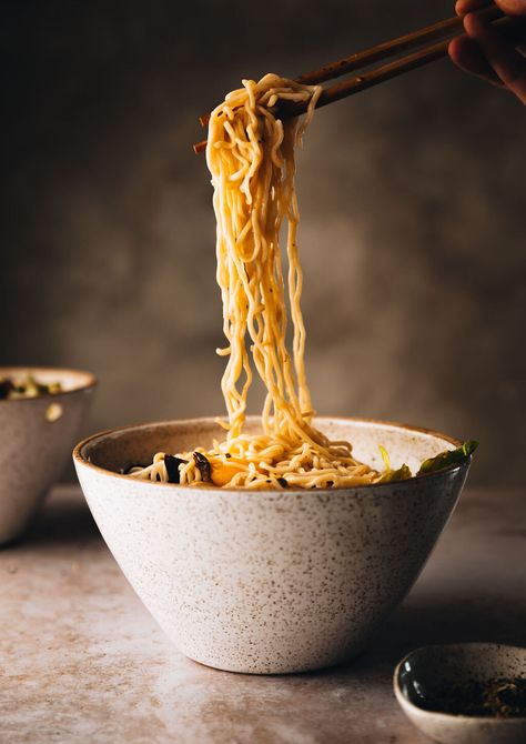 White Speckle Ramen Bowl — Campfire Pottery Dashi Recipe, Ramen Dinner, Vegetarian Ramen, Dashi Broth, Ramen Recipes, Braised Pork, Ramen Bowl, Boiled Egg, World Recipes