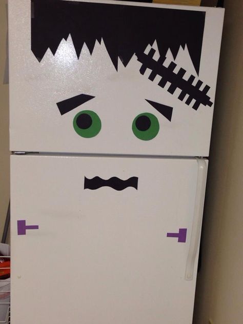 Our Frankenstein fridge! Fun craft for the kids with nothing but construction paper! Halloween Dorm, Halloween Office Party, Office Halloween Decorations, Halloween Office, Halloween Decorations For Kids, Fridge Decor, Diy Halloween Decor, Adornos Halloween, Halloween Tattoo