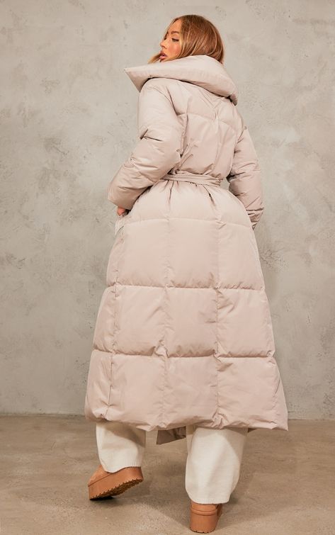 Take on the A/W season in style with this stone oversized square quilted maxi puffer coat. This puffer coat is brought to you in a stone quilted material with an oversized fit and a maxi length, what's not to love With it's tie waist this coat is sure to be your new go-to. Layer over your outfit of the day with a pair of chunky boots for a vibe like no other.   Length approx 124.5cm/49 (Based on a sample size S)   Model wears size S Long Puffer Coat Outfit, Maxi Puffer Coat, Puffer Coat Outfit, Puffer Scarf, High Waisted Cargo Pants, Long Puffer Coat, Long Puffer, Detailed Sweater, Coat Outfits