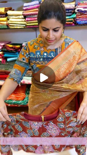 Kalamkari Blouse Designs Silk, Kalamkari Blouse Pattern, Trendy Blouse Design For Saree, Wedding Blouse Designs Back Neck, Kalamkari Embroidery Designs, Kurti Style Blouse Designs, Kalamkari Saree Blouses, Dress From Silk Saree, Stylish Sleeves Designs For Dresses