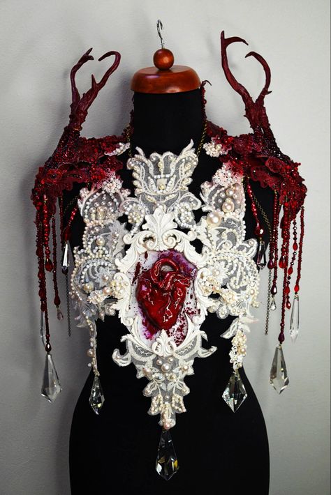 Joyce Spakman, Heart Skull, Dress For Everyday, Mode Inspo, Halloween Disfraces, Fantasy Clothing, Fantasy Fashion, Costume Halloween, Character Outfits