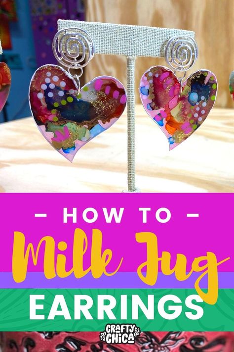 How to make milk jug earrings! #craftychica #siempreleche #ad Milk Jug Earrings, Alcohol Ink Earrings Diy, Diy Paper Earrings, Alcohol Ink Earrings, Diy Recycled Earrings, Diy Glitter Earrings, Latinx Art, Milk Jug Crafts, Earrings Homemade