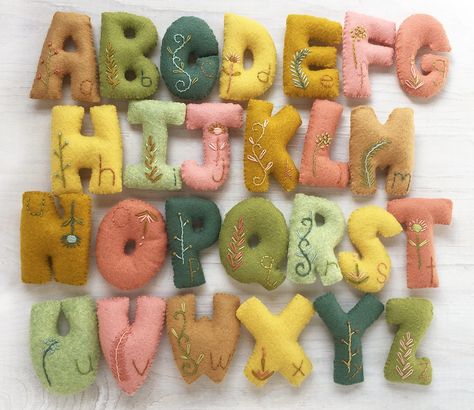 abcfelt Felt Garland Nursery, Felt Alphabet, Plush Sewing, Garland Nursery Decor, Felt Plush, Garland Nursery, Felt Crafts Patterns, Animal Sewing Patterns, Felt Letters