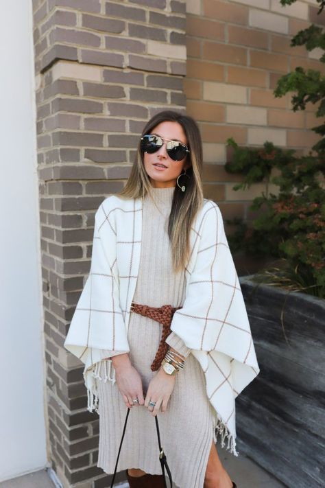 Poncho And Dress Outfit, Poncho With Dress Outfits, Poncho Dress Outfit, Dress And Tall Boots, Outfit Botas, Fall And Winter Fashion, Poncho Dress, Fall Ootd, Out To Lunch