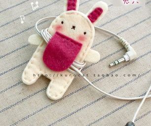 Crochet Gadgets, Earbud Holder, Earphones Holder, Baby Mobil, Felt Animal, Costura Diy, Diy Couture, Crafty Craft, Felt Diy