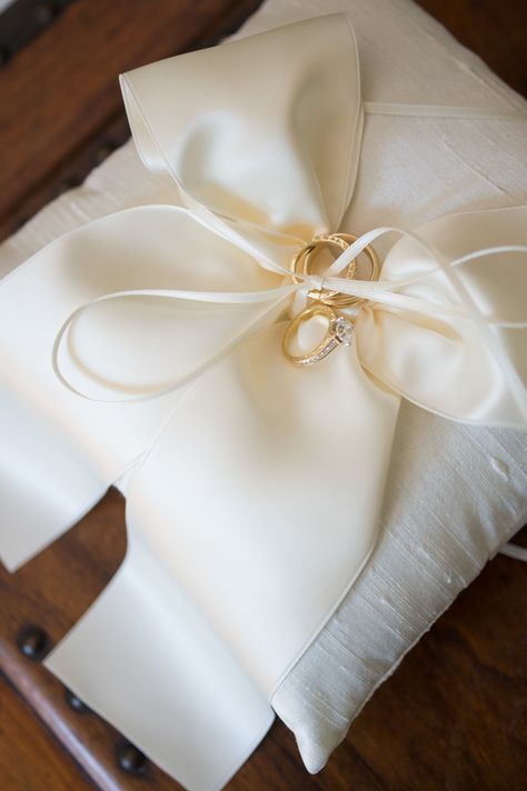 Classic White Ring Pillow -- See the wedding: http://www.StyleMePretty.com/2014/06/04/classic-new-england-beach-club-wedding/ Photography: CarlaTenEyck.com Ring Boy Pillow, Two Ring Bearer Ideas, Bride Essentials, New England Beach, Beach Club Wedding, England Beaches, Wedding Pillow, Citrus Wedding, Marry Your Best Friend