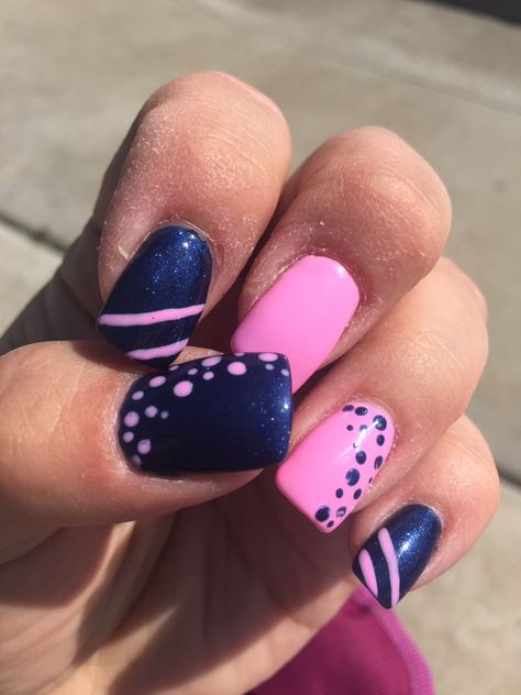 Navy Blue Pink Nails, Navy Blue And Pink Nails Acrylic, Hot Pink And Navy Blue Nails, Pink And Navy Nails Ideas, Navy And Hot Pink Nails, Pink N Blue Nails, Pink Navy Nails, Navy And Pink Nails Ideas, March Gel Nails Ideas