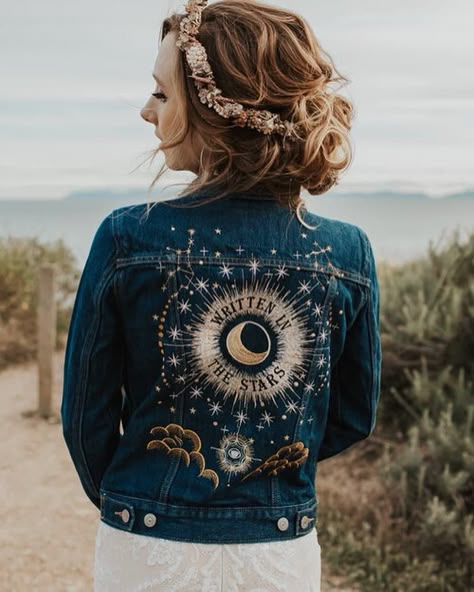 Customise our beautiful celestial embroidery designs and make it unique to you, adding your own zodiac star signs for an extra special touch.  Your personalised design can be embroidered onto a wide range of jackets including faux leather and denim jean jacket. This listing is for a 100% cotton jacket, or you can provide your own. HOW IT WORKS 1) Check out and drop us a message with you ideas for the design, date you would like this for and if you will be supplying your own jacket or would like Celestial Embroidery, Zodiac Embroidery, Embroidery Jeans Jacket, Customised Denim Jacket, Black Jean Jacket, Written In The Stars, Diy Vetement, Wedding Jacket, Embroidered Denim Jacket