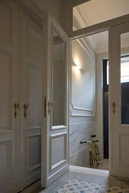 Lambriseringen Gang, Architecture Renovation, Entry Doors With Glass, Marble Stairs, Hal Decor, Entrance Foyer, Street Market, Entry Hall, Entry Foyer