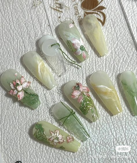 Korean Nails Ideas Green, Nature Design Nails, Gel Sets Nails, Sage Green Korean Nails, Xiao Inspired Nails, Forestcore Nails, Lily Pad Nail Art, Green Chinese Nails, Spider Lily Nail Art