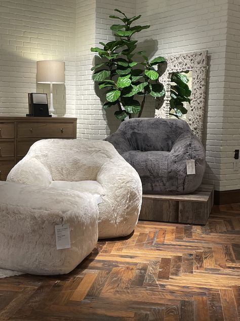 Couch Bedroom Aesthetic, Comfy Bean Bag Chairs, Big Bean Bag Chair Room Ideas, Big Room Decor Bedroom, Couch For Room, Comfy Chairs For Bedroom, Bean Bag Chair Bed, Love Sac, Basement Living Room