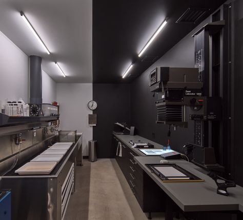 Darkroom Photography, Hanging Drywall, Dark Room Photography, Gear Room, Basement Studio, Dark Photo, Building Management, Grey Laminate, Architectural Photographers