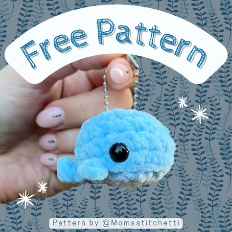 Mini Whale Crochet Pattern, Cute Crochet Keychain Ideas, Mini Crochet Plushies, Whale Keychain, Crochet Whale, Keychain Pattern, Easy Crochet Animals, Whale Pattern, Quick Crochet Patterns