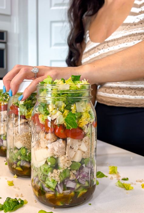 Mason Jar Salads – Custom + Quick One of my favorite time-saving hacks for lunch prep is using mason jars to create salads. Not only are they convenient, but they also keep your salad fresh and crisp. Add in some protein to keep you feeling full and satisfied. I highly recommend the Mediterranean chicken skewers… Jar Salad Ideas, La Scala Salad, Scala Salad, Ranch Chickpeas, Mason Jar Meal Prep, Chicken Caesar Salad Wraps, Mason Jar Lunch, Balsamic Vinegar Dressing, Salad Jar Recipe