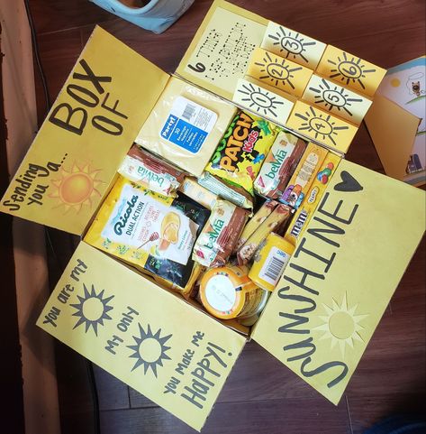 Care Kit For Boyfriend, Box Of Sunshine For Men, Breakup Care Package Friends, Care Package Deployment, Breakup Gifts For Friends Care Packages, Deployment Box Ideas, Breakup Basket Friends, Breakup Basket, Yellow Care Package