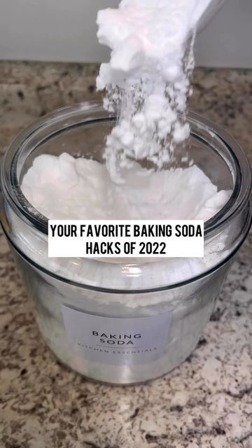 Health DIY - Natural Remedies on Instagram: "Your Favorite Baking Soda Hacks of 2022! Great content by @elnazhamai . Follow HER for more! -Which is your favorite? - - #bakingsoda #bakingsodahacks #cleaninghacks #cleaningtips #hometip #homehacks #cleanhome #bye2022" Baking Soda Hacks, Baking Soda Cleaning, Easy Cleaning Hacks, Diy Cleaning Solution, Homemade Cleaning Solutions, Diy Cleaning Hacks, Diy Home Cleaning, Crafts Easter, Baking Soda Uses