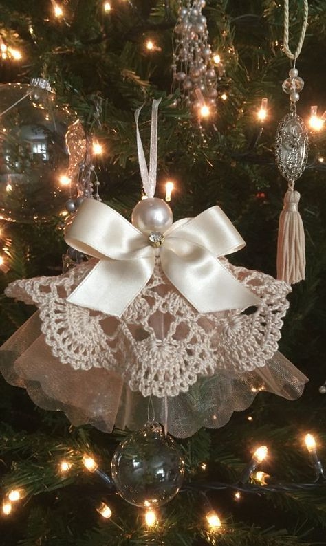 Christmas Angel Ornaments Handmade, Christmas Angels Diy, Angel Ornaments Diy, Diy Christmas Angel Ornaments, Christmas Angel Crafts, Craft Food, Angel Christmas Tree Topper, Christmas Angel Ornaments, Angel Crafts