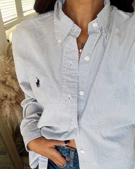 Obsessed with this Ralph Lauren Button Down I found while thrifting 🩵 Outfit details in my LTK page #oldmoney #oldmoneyaesthetic #oldmoneystyle #pinterestinspired #pinterestfashion #pinterestoutfit #abercrombie #ltkfashion Old Money Style, Pinterest Outfits, Pinterest Fashion, Old Money Aesthetic, Outfit Details, Old Money, Ralph Lauren, My Style