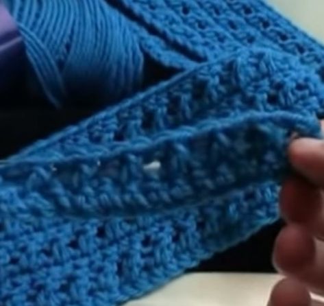 Off To The Races, Crochet Stitch, How To Crochet, Crochet Techniques, Crochet Stitches, Fingerless Gloves, Crochet Scarf, Arm Warmers, Criss Cross