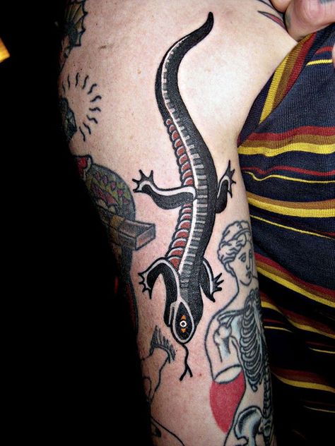 Traditonal Tattoo, Fake Skin Tattoo, Gecko Tattoo, 2024 Tattoo, Tattoos 2024, Lizard Tattoo, Italian Tattoos, Hipster Tattoo, The Best Tattoos