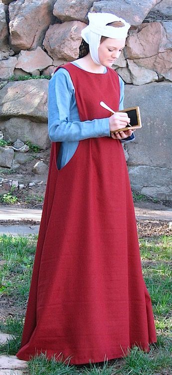 Sideless surcoat, Wool - Click Image to Close Sideless Surcoat, 13th Century Fashion, 13th Century Clothing, 14th Century Clothing, Medieval Gown, Medieval Garb, Medieval Clothes, Middle Age Fashion, Medieval Costume