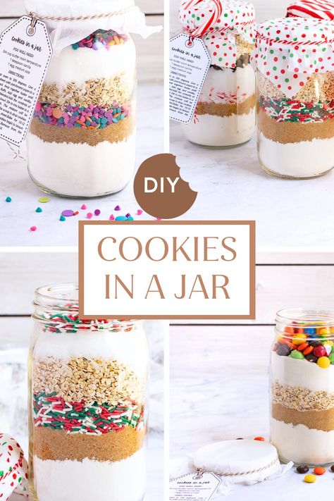 Treat your friends with homemade cookie mix gift jars. They will love making their own homemade warm and delicious cookies in a jar. Mason Jar Cookie Mix Recipe, Mason Jar Baking, Pantry Mixes, Mason Jar Gifts Recipes, Jar Food Gifts, Cookie Mix Jar, Cookie Mix In A Jar, Mason Jar Cookies Mix, Cookie Jar Gifts