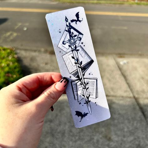 Fantasy Sword Bookmark - Awfullynerdy.co Bookmarks Based On Books, Unique Bookmark Design, Fantasy Book Mark Ideas, Fantasy Bookmark Ideas, Fantasy Book Drawing, Drawing Bookmarks Ideas, Nerdy Bookmarks, Mens Bookmark, Diy Bookmarks For Men