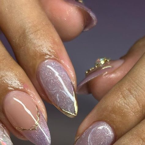 kc nailed it ♡ on Instagram: "lavender haze ⊹˚. ♡.𖥔 ݁ ˖" Lavender Nails Elegant, Lilac Tipped Nails, Acrylic Nails For Purple Dress, Wedding Nails With Lavender, Lilac Bridal Nails, Lavender Nails Sparkle, Lavender Shimmer Nails, Gold And Lavender Nails, Purple Nails Glitter Sparkle