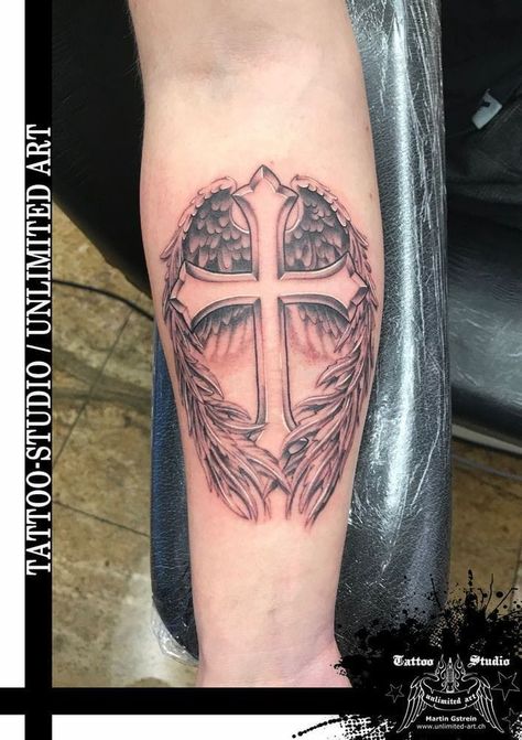 Cross With Angel Wings Tattoo, Cross With Angel Wings, Cross Shoulder Tattoos, Cross With Wings Tattoo, Cruces Tattoo, Herren Hand Tattoos, Memorial Tattoo Ideas, Tattoo Cross, Unique Tattoos For Men