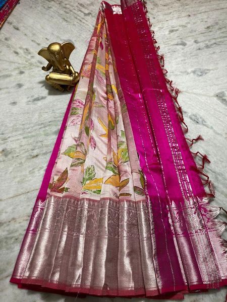 Magalgiri digital print sarees Jute Sarees, Floral Sarees, Simple Saree Designs, New Saree Designs, Floral Print Sarees, Silk Sarees With Price, Seed Bead Crafts, Saree Floral, Wedding Saree Collection