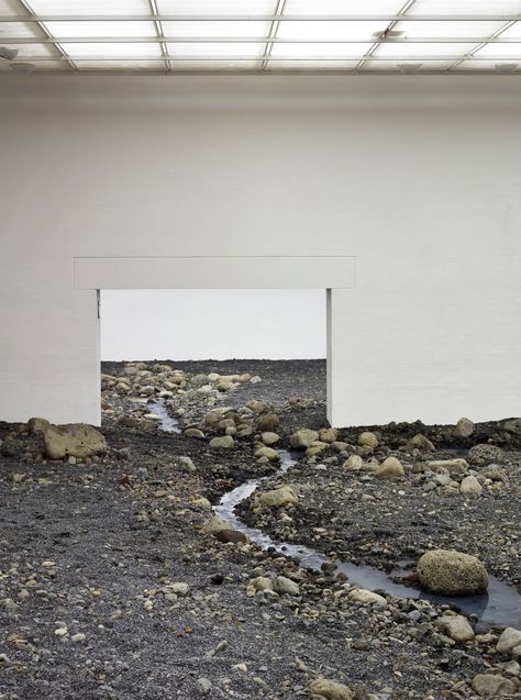 Olafur Eliasson – Riverbed, Louisiana Museum of Modern Art, Denmark, 2014-2015 Mono Ha, Mirror Magic, Agnes Varda, Exposition Photo, Louisiana Museum, 그림 낙서, Olafur Eliasson, Metal Tree Wall Art, Art Installation