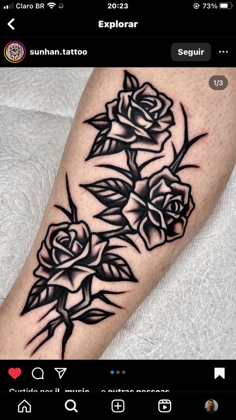 Traditional Black And Grey Tattoos, Rose And Skull Tattoo, Old School Rose Tattoo, Traditional Rose Tattoo, Scroll Tattoos, Flower Vine Tattoos, Traditional Tattoo Drawings, Hops Plant, Rosa Tattoo