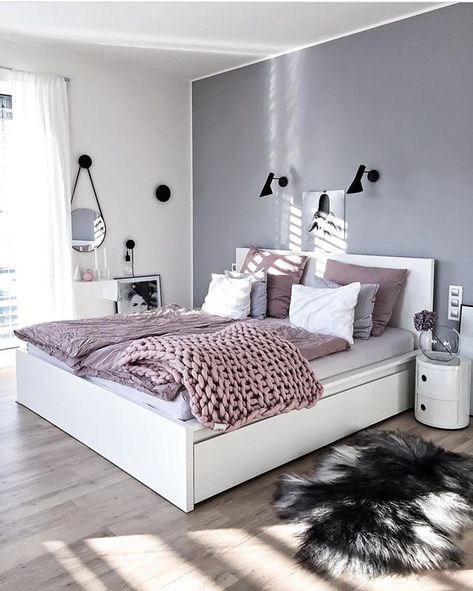 Cozy bedroom @chiquehappens Grey Bedroom, Teenage Bedroom, Gray Bedroom, Bedroom Dressers, Bedroom Layouts, Wallpaper Bedroom, White Bedroom, Dream Rooms, Grey Walls