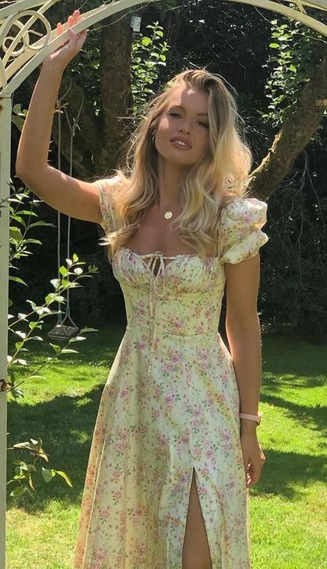 2024 Aesthetic, Irish Women, Mode Casual, Elegant Dresses For Women, Influencers Fashion, Wedding Guest Dress Summer, 2024 Vision, Floral Dress Summer, Guest Outfit