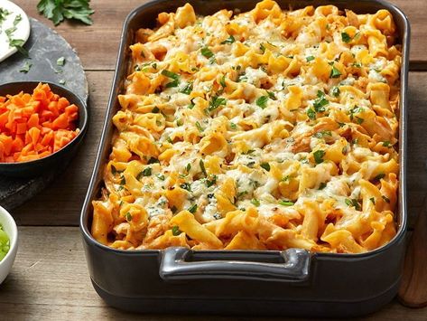 Try this step by step Barilla recipe for a delicious meal that you're sure to love. Buffalo Chicken Pasta Bake, Chicken Blue Cheese, Blue Cheese Pasta, Baked Chicken Pasta Recipes, Team Meal, Barilla Recipes, Campanelle Pasta, Cheese Pasta Bake, Pasta Bakes