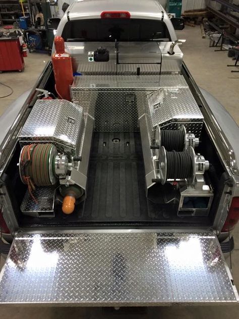 Slick welding rig. Still pull a fifth wheel. Welding Trailer, Welding Certification, Welding Trucks, Shielded Metal Arc Welding, Welding Beds, Welding Rig, Welding Rigs, Custom Truck Beds, Welding Jobs