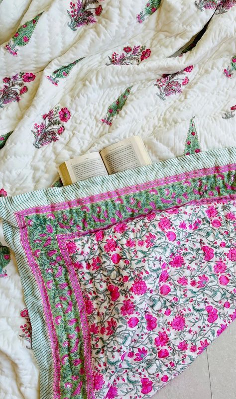 Indian Reversible Quilts/jaipuri Razai/soft Quilt/hand Block Print Quilt /pink Jaipuri Famous Quilt/queen Size Quilt/cotton Quilt/handmade - Etsy Jaipuri Razai, School Dorm, Surf Room, Soft Quilt, Girl Apartment, College House, Room Vibes, Uni Room, Dorm Inspo